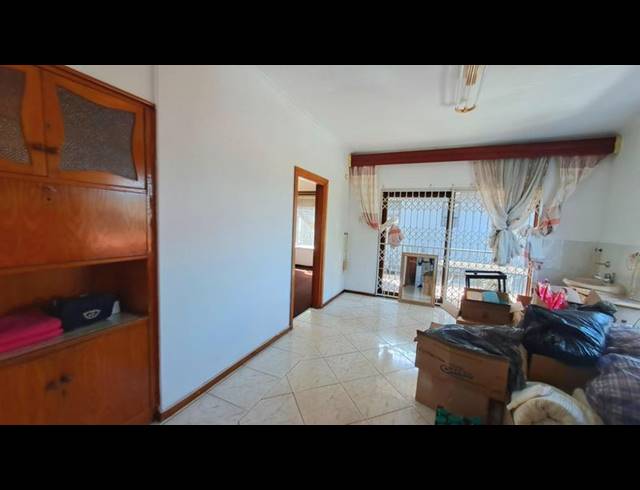 5 BEDROOM PROPERTY TO RENT IN BLUFF